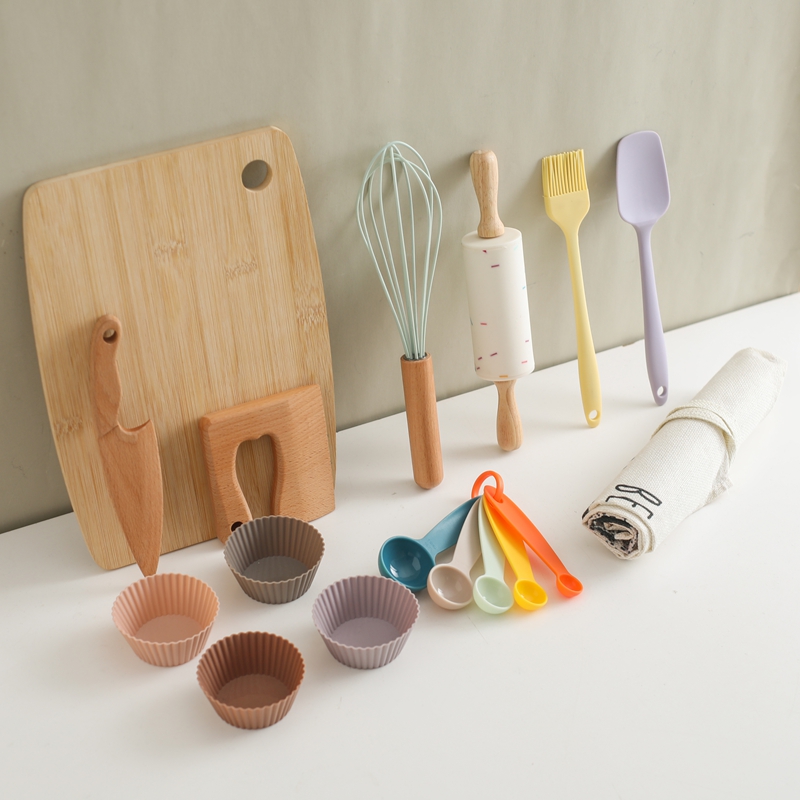 Montessori Kids Play Kitchen S - Woodworking Apron recensione e prezzo